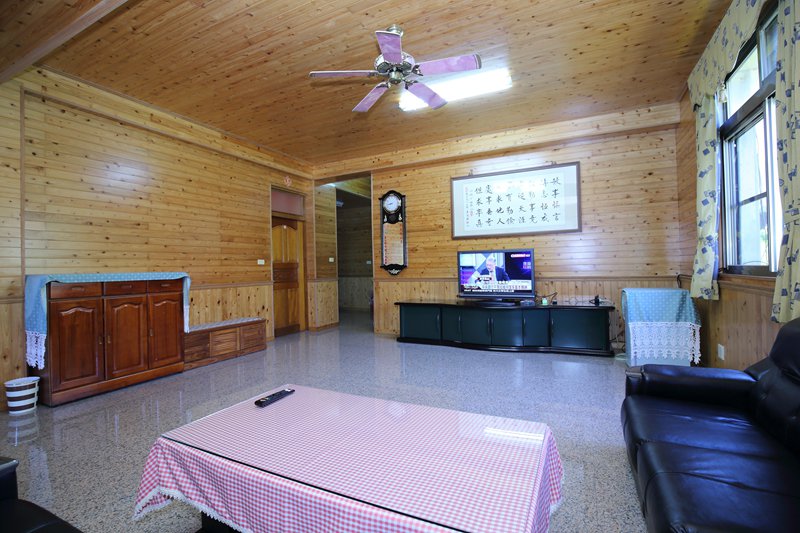 12人包層(三房一廳)